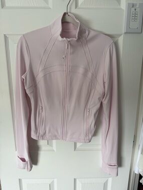 lululemon athletica Light Pink Full-Zip Define Nulu Crop Jacket sz 8